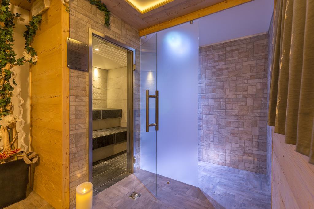 Garni Pra Fiori Hotel Campitello di Fassa Exterior photo