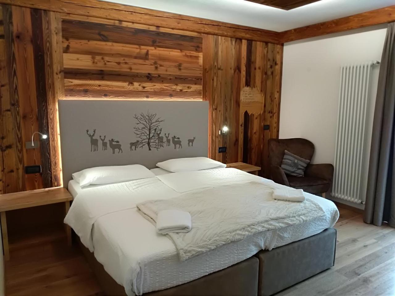Garni Pra Fiori Hotel Campitello di Fassa Exterior photo