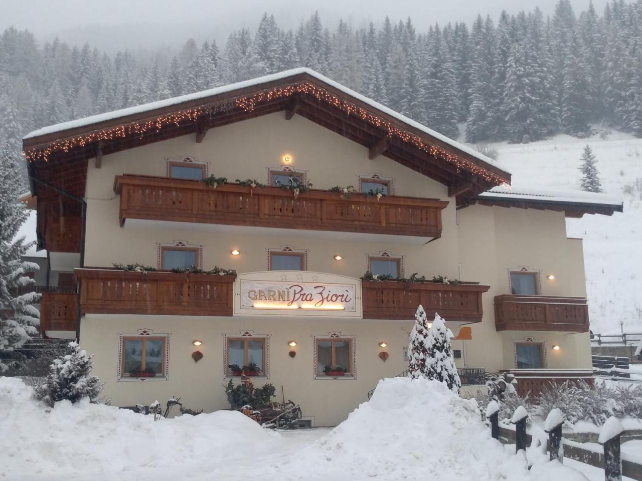 Garni Pra Fiori Hotel Campitello di Fassa Exterior photo